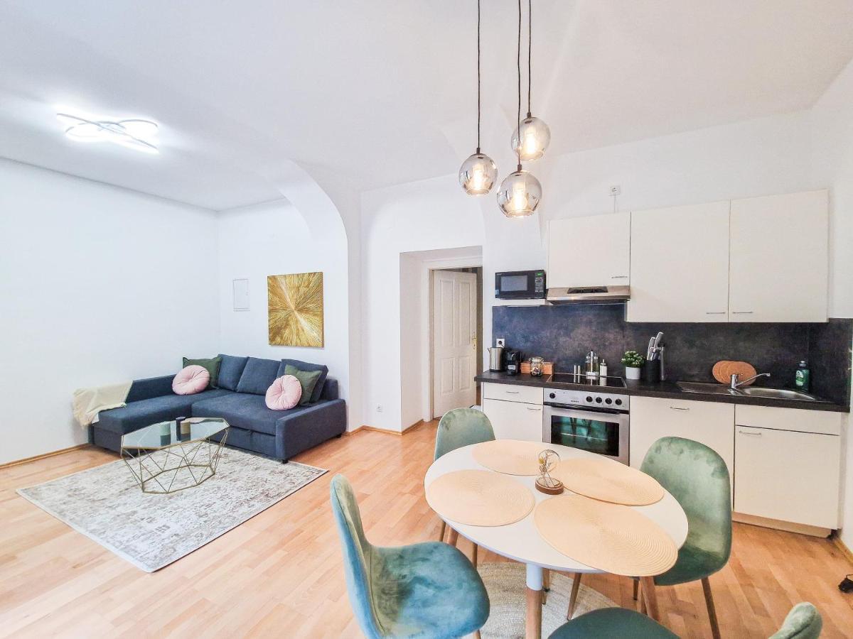 Feelhome - Design Apartment Fuer 4 Gaeste - Smart Tv - Naschmarkt Vienna Exterior photo